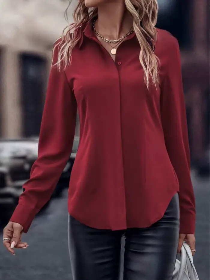 Chemise à manches longues à col boutonné bordeaux pour femmes Coupe ajustée Blouse en satin Haut décontracté de bureau