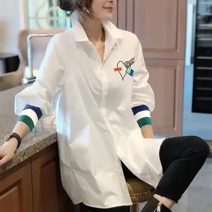 Chemisier blanc ample à manches longues pour femme