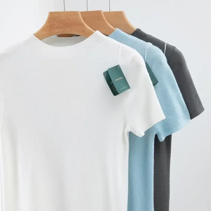 T-shirt en laine mérinos superfine 100% filé fin Yangtze allemand 120's, col semi-montant, tricoté à manches courtes, couche de base, coupe ajustée pour femme, pull fin tendance pour le quotidien