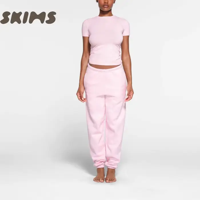Skims T-shirt basique à col rond et manches courtes pour femme