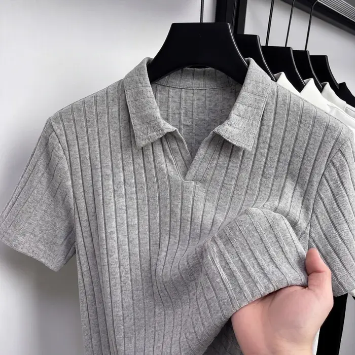 Polo en tricot côtelé pour homme