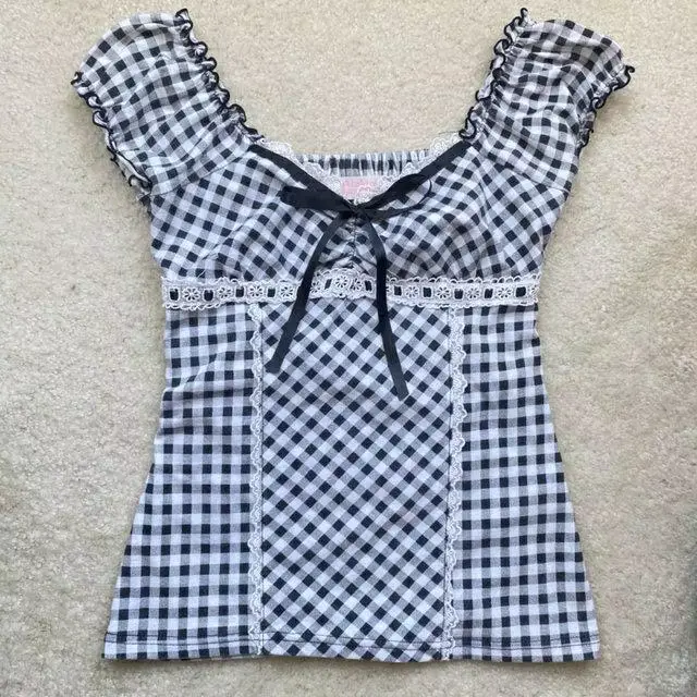 T-shirt manches courtes col carré pour femmes
