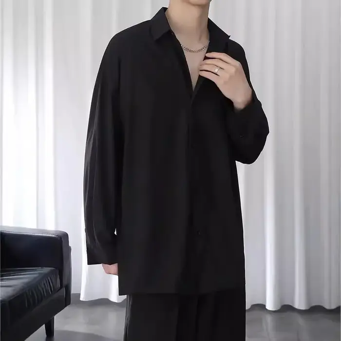 Chemise noire pour hommes