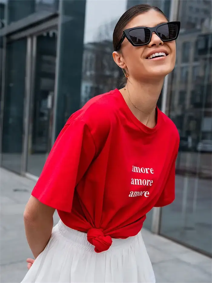 T-Shirt rouge avec imprimé Amore Amore T-Shirt femme Design Simple mode d'été T-Shirt Boutique manch