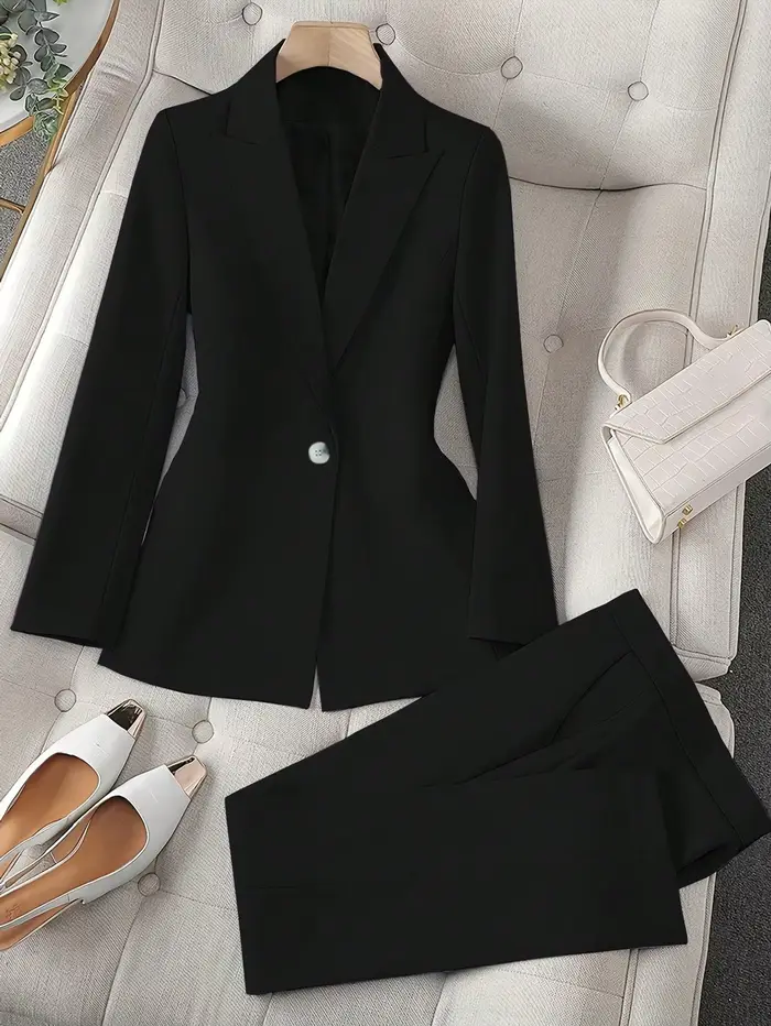Ensemble tailleur noir uni deux pièces pour femme 2026 : Blazer à manches longues et pantalon court 