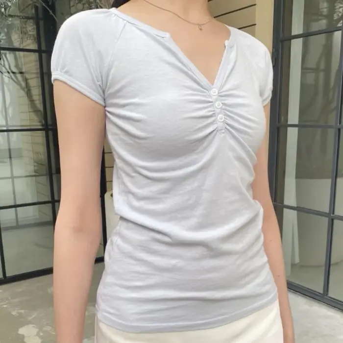 T-shirt manches courtes col en v pour femme