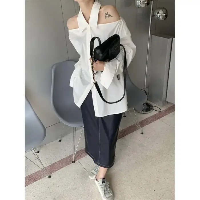 Chemise blanche à épaules dénudées pour femme
