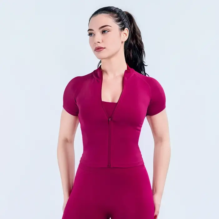 Haut d'entraînement ajusté de haute qualité pour femme - T-shirt de yoga à manches courtes