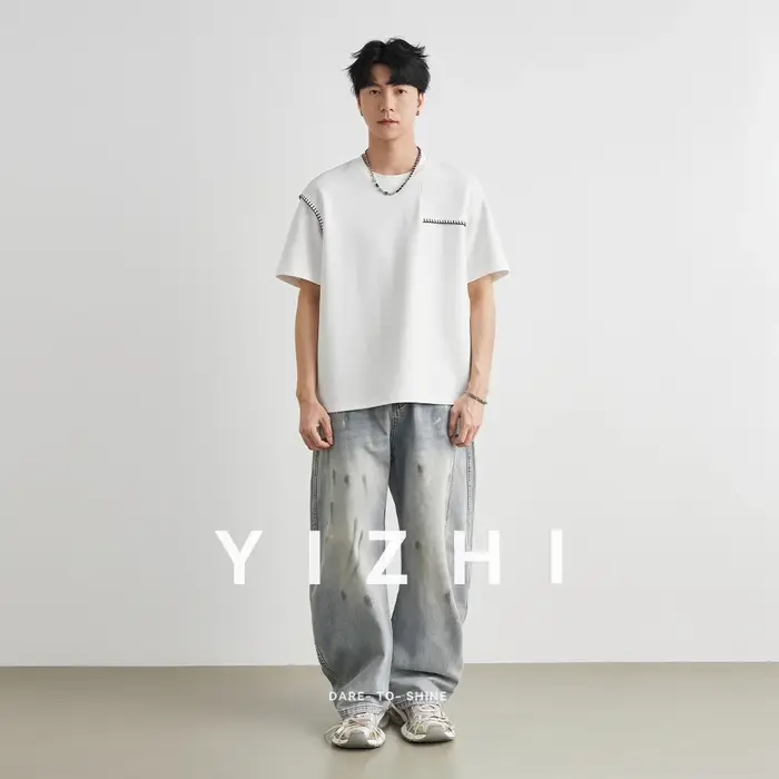 T-shirt Homme Tendance à Manches Courtes avec Détails de Couture