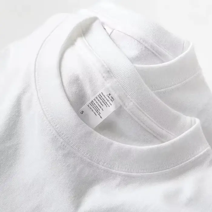 T-shirt bleu clair pour hommes