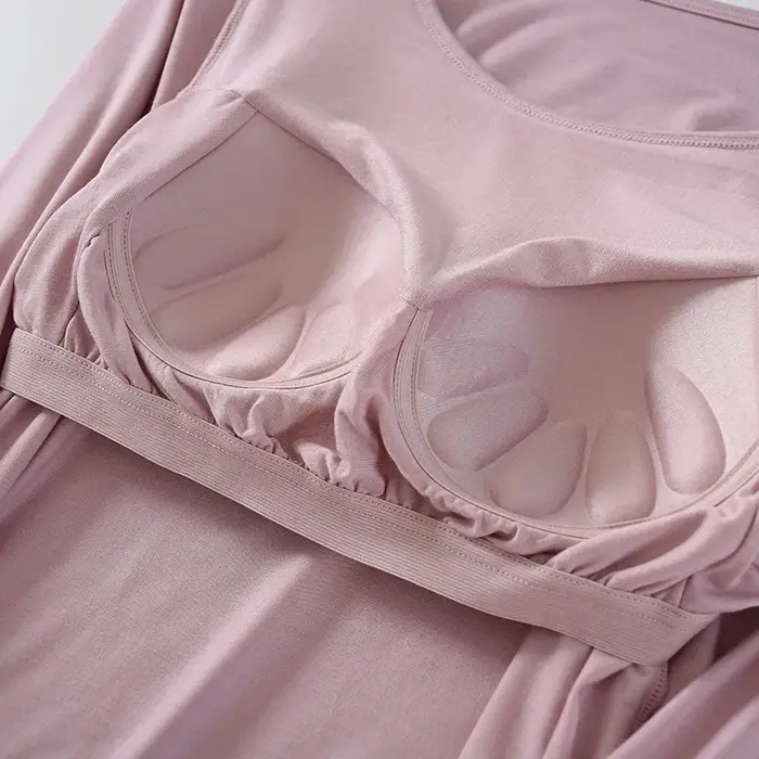 T-shirt à manches longues avec coussretours de poitrine pour femme
