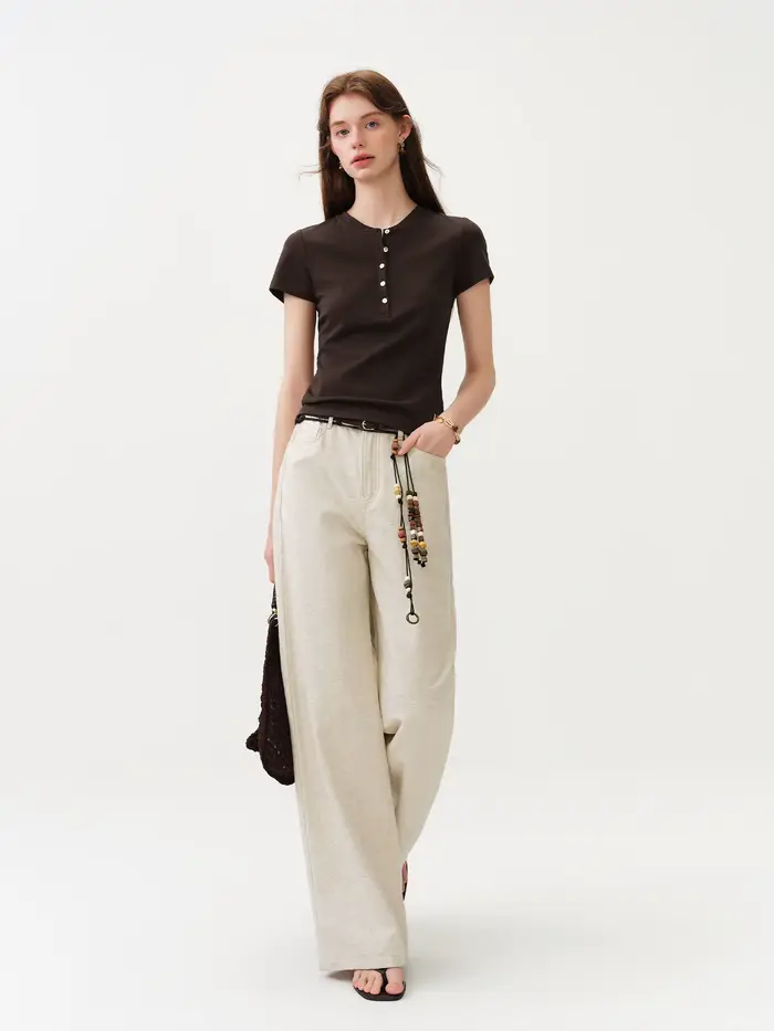 FSLE Nouveau T-shirt blanc ajusté à manches courtes pour femme avec boutons