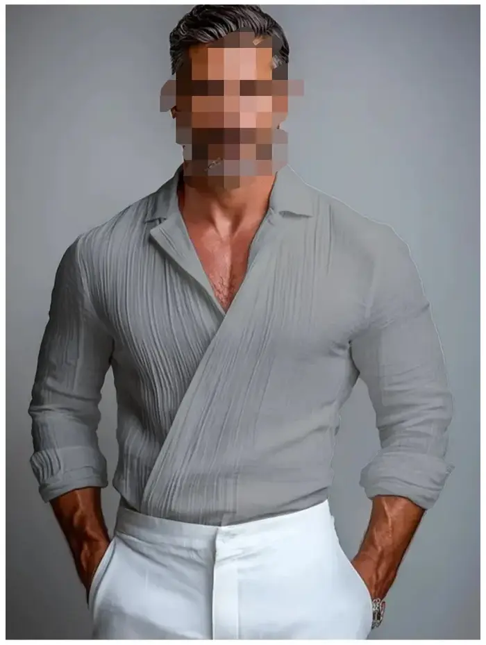 Chemise ajustée à col en V pour homme