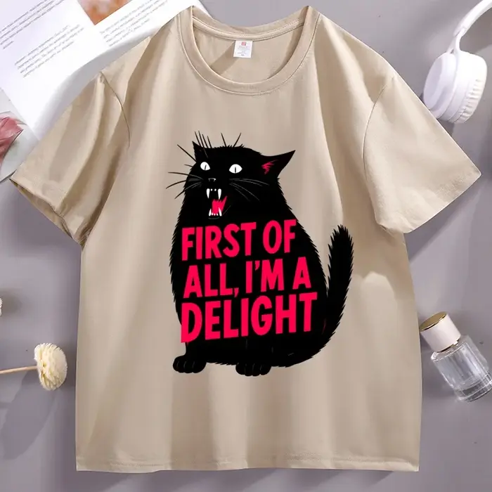 Premier d'All I'm A Delight T-Shirt chat drôle