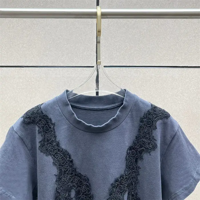 T-shirt pour femme, nouveau pull à col rond brodé de dentelle pour l'été 2026