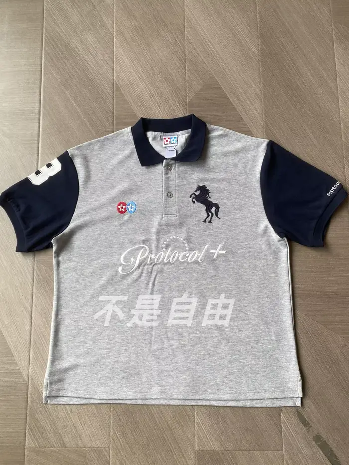Polo à motif tête de cheval imprimé