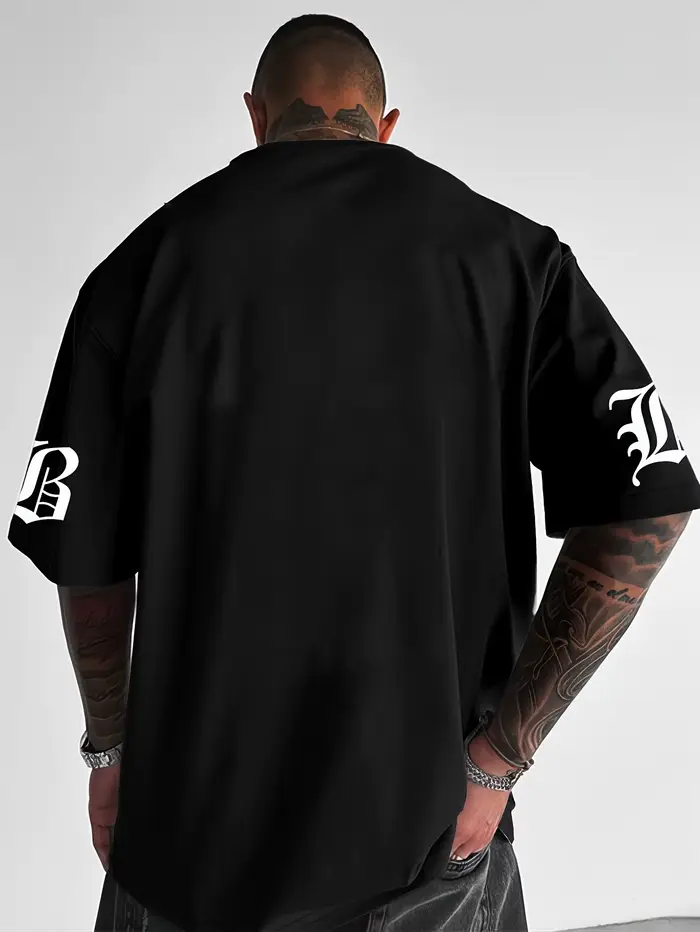 Le nouveau T-shirt pour hommes pour l'été 2025