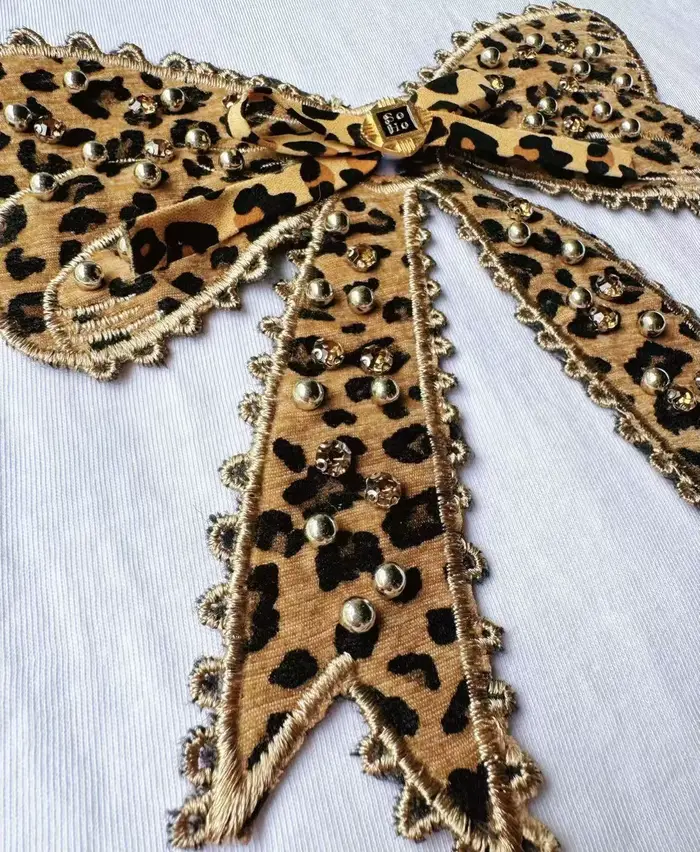 Boucle ours rose perles T-shirt lourd fait à la main Diomand brillant nœud papillon broderie