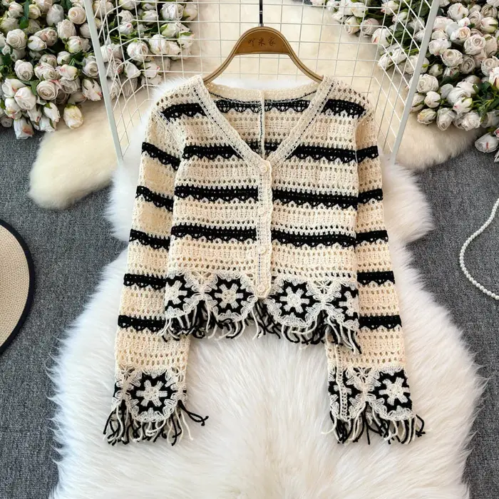 Haut en tricot au Crochet brodé à fleurs