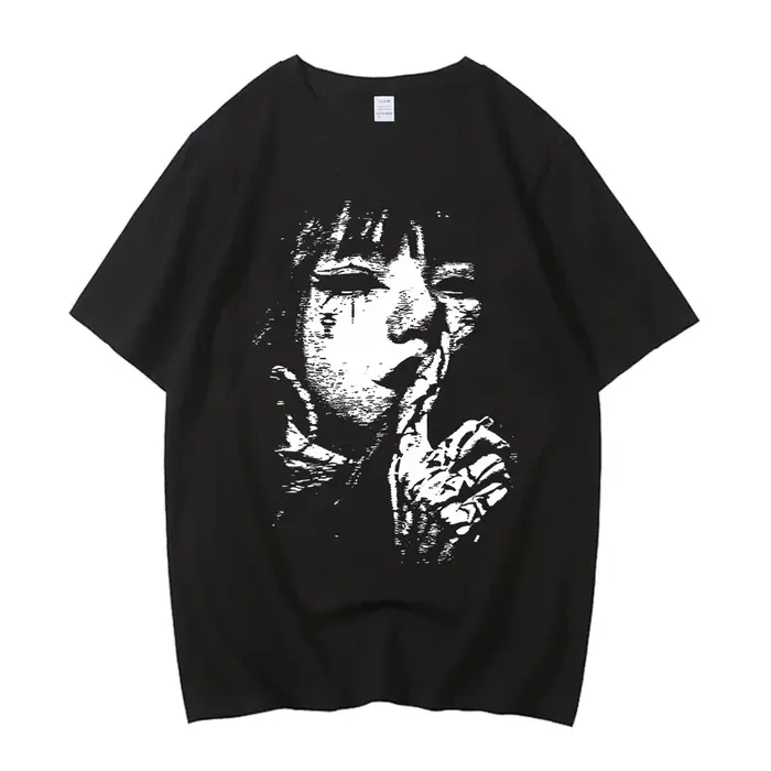 Le T-shirt Manga "ITO Junji Uzumaki" est un T-shirt d'été Terrifiant et intéressant en pur coton pou