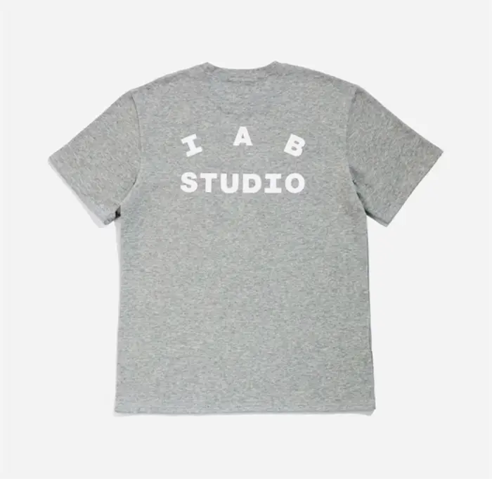 T-shirt noir classique avec logo