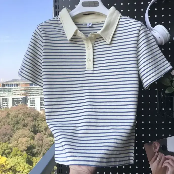 T-shirt à manches courtes et col Polo pour femmes
