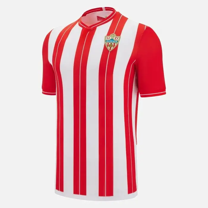 T-shirt officiel du club - Version rayée rouge et blanche avec emblème
