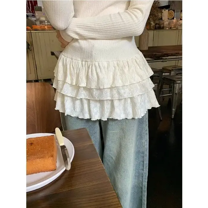 T-shirt chaud à col mi-haut et manches longues pour femme en hiver, coupe ajustée avec dentelle et dentelle intérieure, comme sous-vêtement, haut de gamme