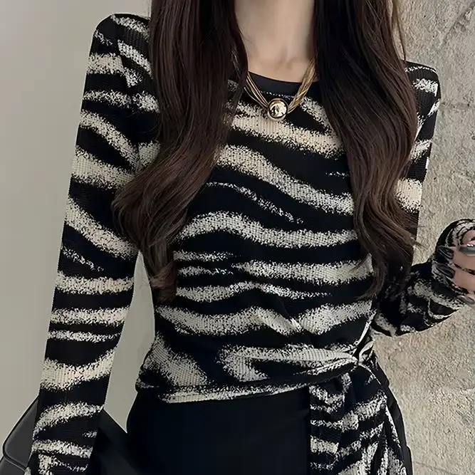 T-shirt à manches longues pour femmes, nouveau Style, rayures irrégulières, détail de cravate, haut