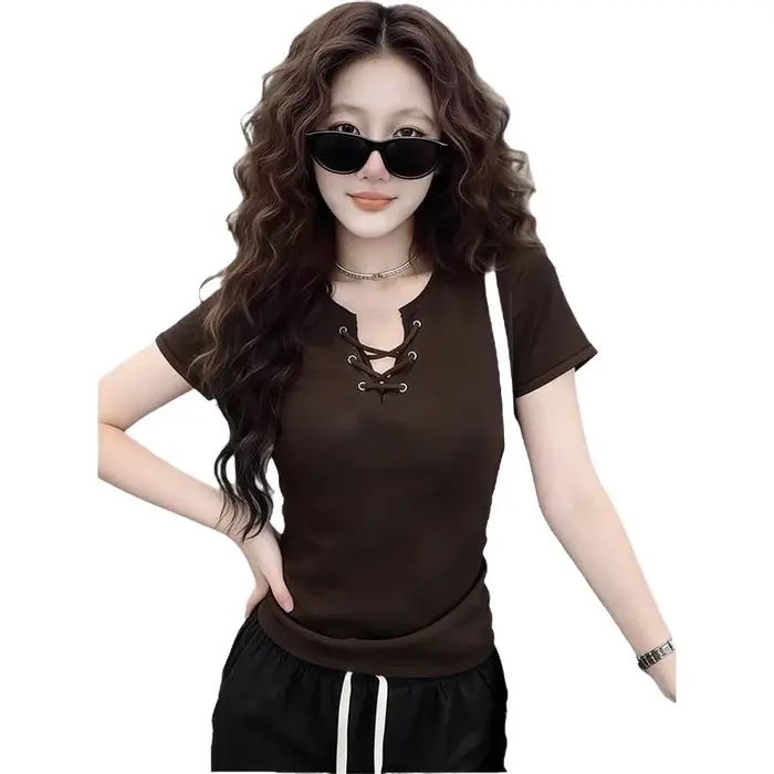 T-shirt rétro américain marron à manches courtes pour femme