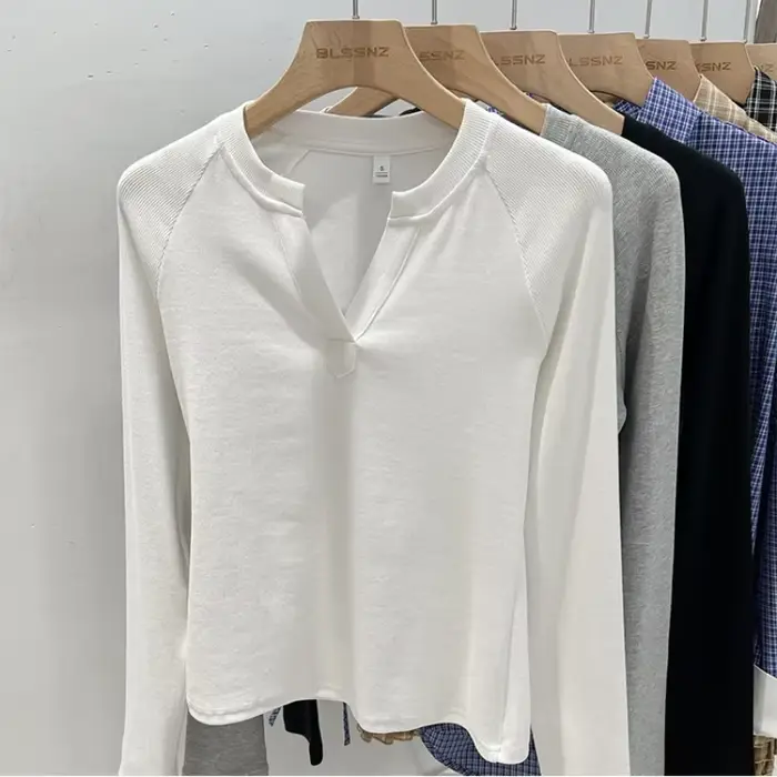 T-shirt basique ajusté à col en V et manches longues pour femme, style coréen, polyvalent, simple, c
