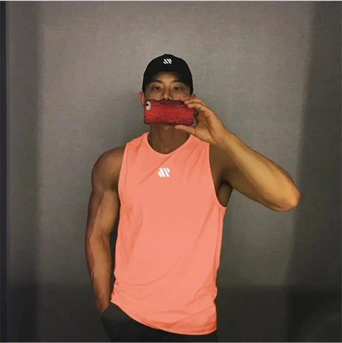 2024 Hommes fitness gymnases Débardeur hommes Fitness chemise sans manches Mâle maille respirant Gil
