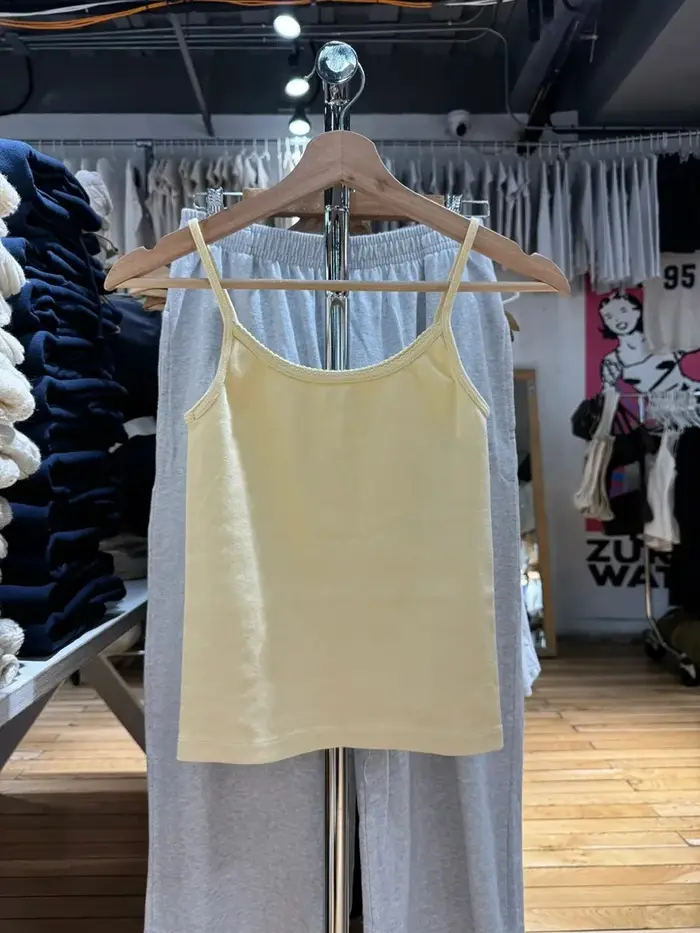 Haut court brodé de lettres jaunes pour femmes, garniture en dentelle, Camisole en coton, Slim, sans manches, vêtements doux et mignons, Style Preppy, débardeurs Y2K