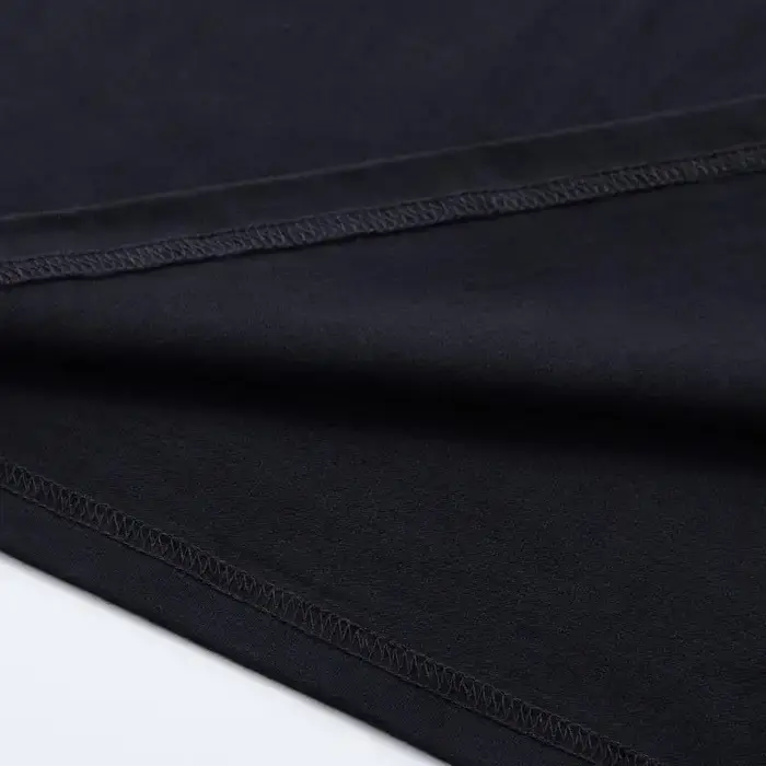 T-shirt à motif rébelliant Vasco Rossi - Noir avec des touches jaunes et blanches audacieuses