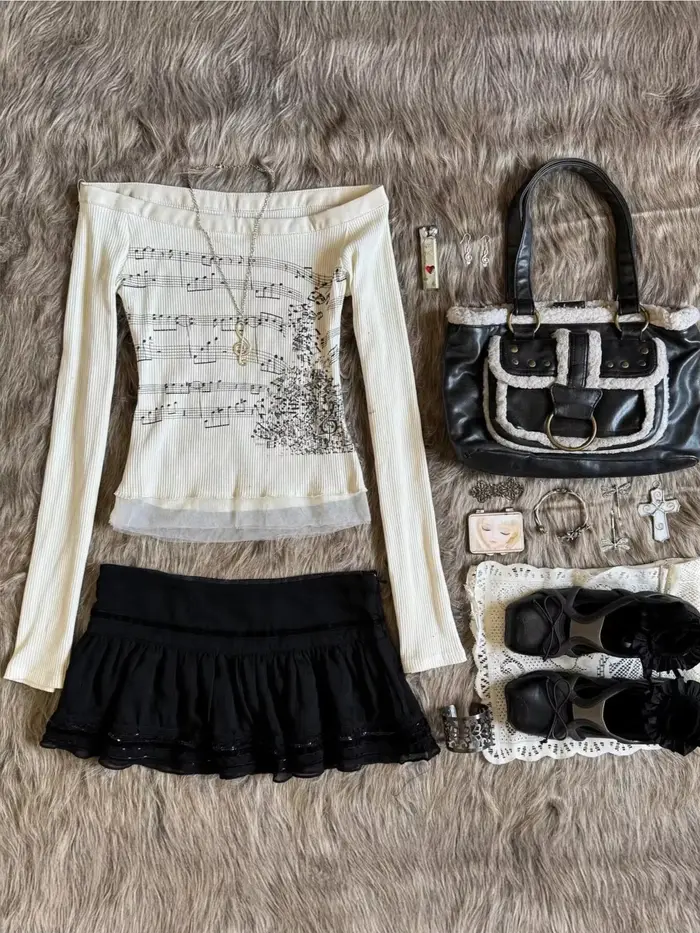 Coréen 2000s Punk Goth filles graphique hauts épaules nues Sexy dentelle coton t-shirts mignon motif de musique Y2K