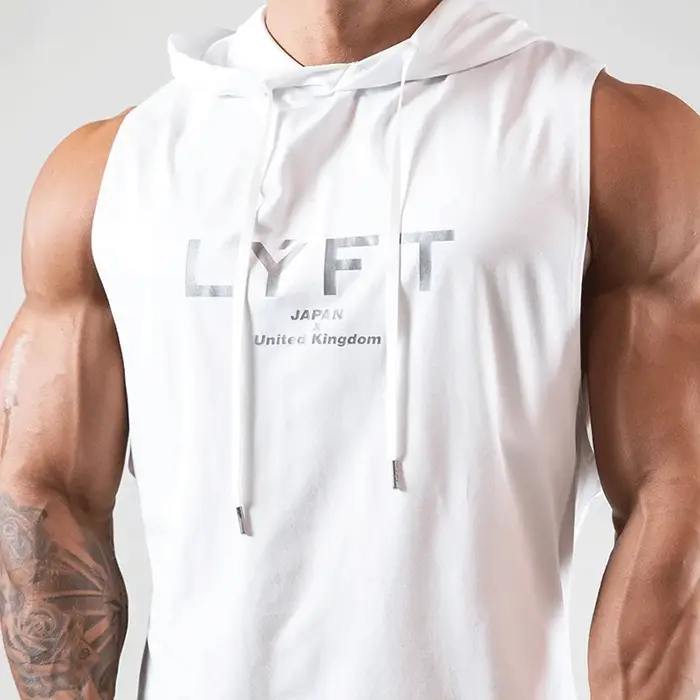 T-shirt à capuche pour homme