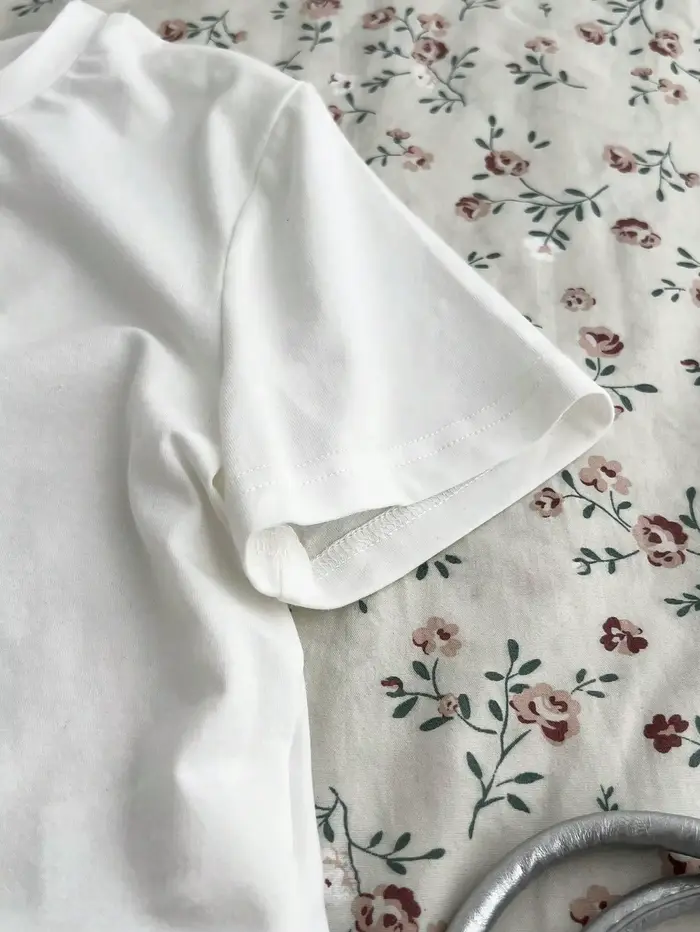 T-shirt à manches courtes pour femmes
