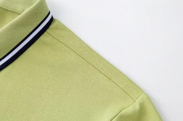 Nouveau Polo Homme 2026 Couleur Unie Manches Courtes Boutonné Col Revers Léger Streetwear Sport Décontracté