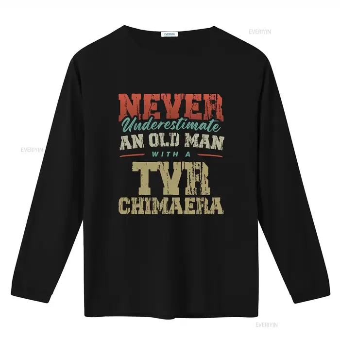 T-shirt drôle « N'underestimatez jamais un vieil homme avec une TVR Chimaera »
