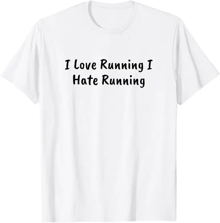 T-shirt drôle et satirique avec emoji « J'ai horreur de courir »