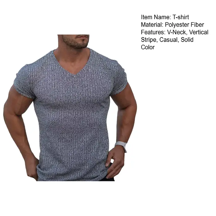 T-shirt à col en V profond pour homme