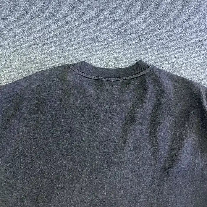 T-shirt vintage délavé noir vieilli SAINT pour homme et femme – Qualité supérieure