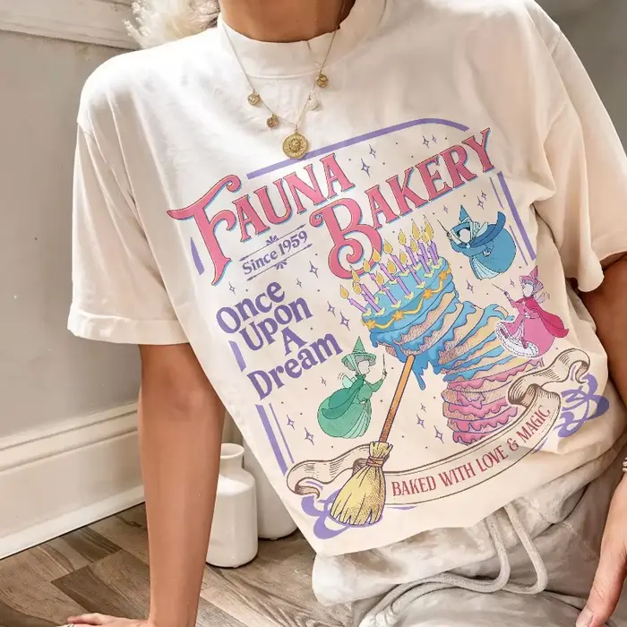 T-shirt vintage pour femme « Baked with Love & Magic »