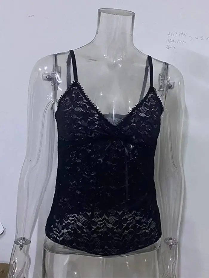 Haut court en dentelle transparente noire pour femme