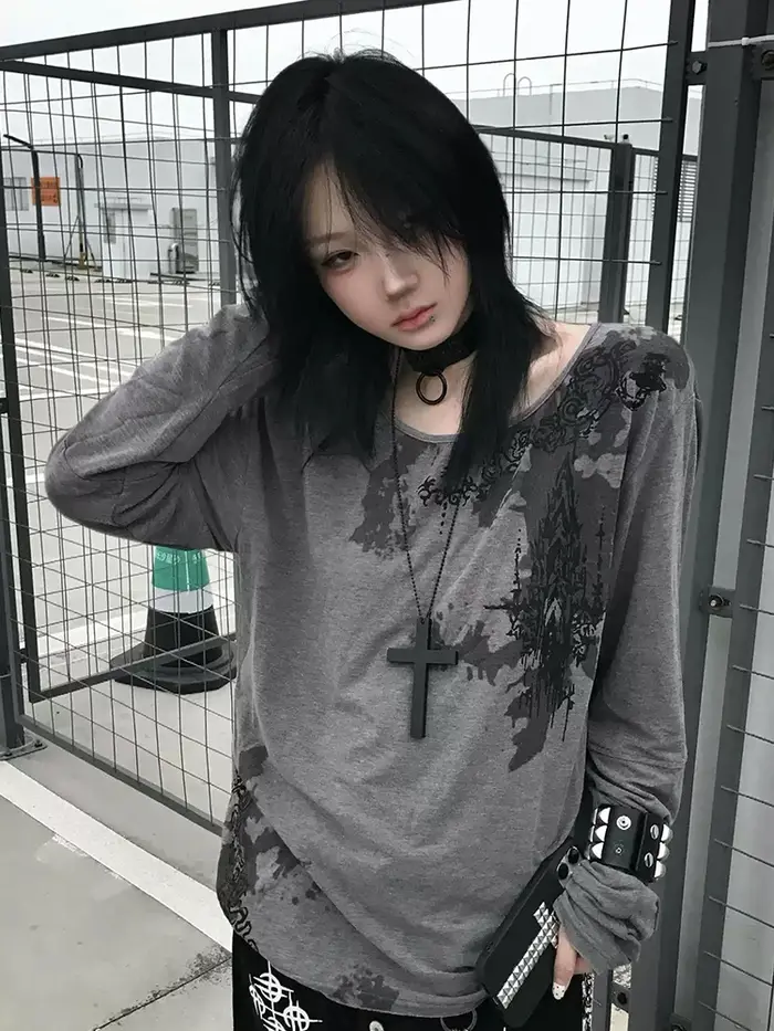 Genayooa gothique imprimé T-shirt femmes à manches longues décontracté Y2k Vintage Grunge hauts