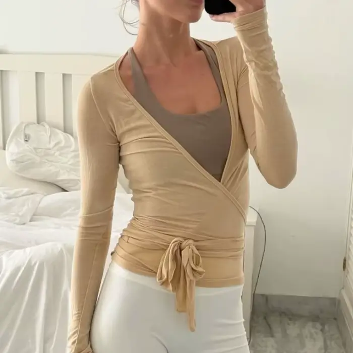 T-shirt de yoga à manches longues pour femmes