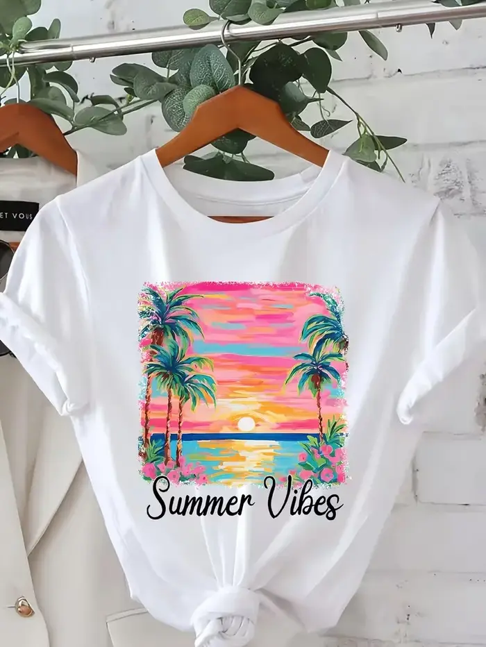 T-shirt de plage tropical beige clair pour femme - Haut d'été à manches courtes et col rond avec motif palmier et ambiance estivale pour le printemps et l'été