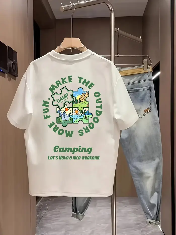 T-shirt unisexe décontracté à manches courtes en coton doux avec imprimé puzzle paysage de camping en plein air et lettres vertes