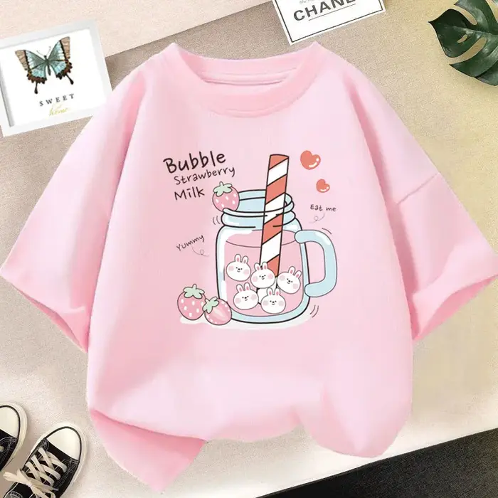 T-shirt imprimé graphique de jus de fraise pour filles, haut rose esthétique, nouvelle mode pour enf
