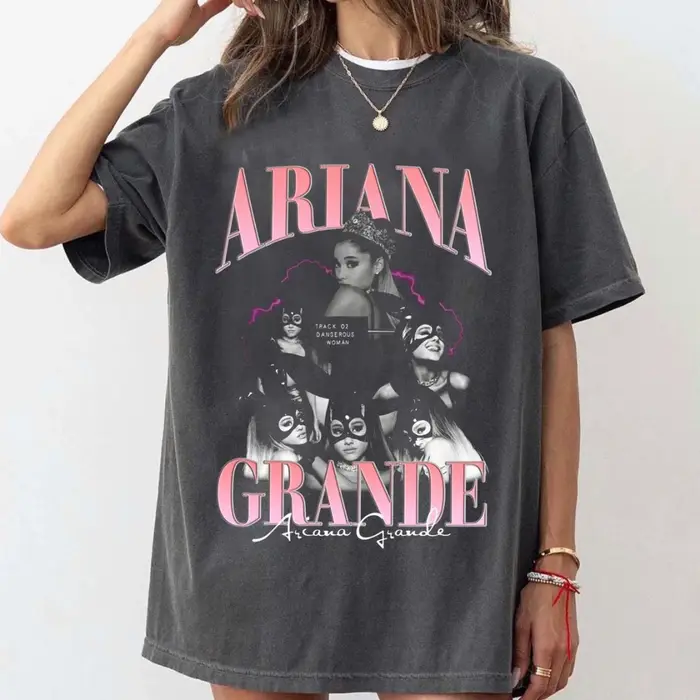 T-shirt rétro Ariana Grande commémorant son tour de musique. Haut y2k en pur coton unisexe